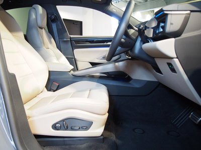 2025 Porsche MACAN 缩略图 28