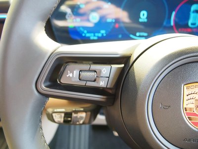 2025 Porsche MACAN 缩略图 37