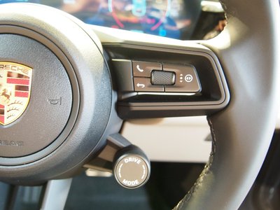 2025 Porsche MACAN 缩略图 39