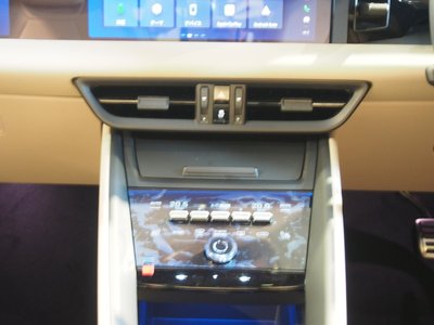 2025 Porsche MACAN 缩略图 47