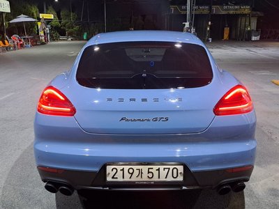 PORSCHE PANAMERA - 6