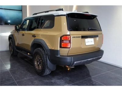 TOYOTA LAND CRUISER 250 - 6
