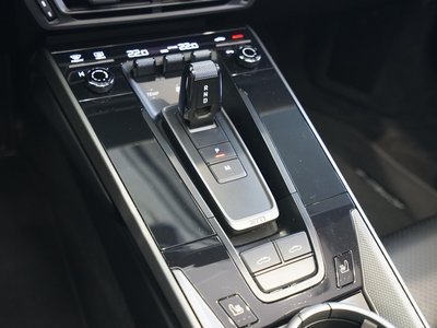2021 Porsche 911 — миниатюра 20