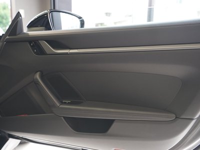2021 Porsche 911 — миниатюра 33