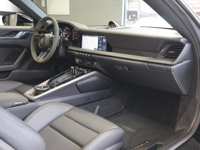 2021 Porsche 911 — миниатюра 27