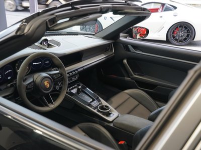 2021 Porsche 911 — миниатюра 34