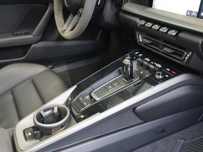 2021 Porsche 911 — миниатюра 31