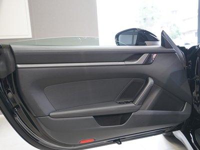 2021 Porsche 911 — миниатюра 24