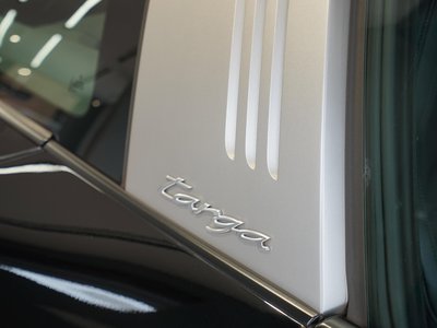 2021 Porsche 911 — миниатюра 35
