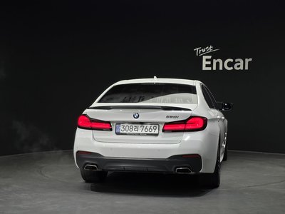 2023 BMW 5 SERIES — фото 3
