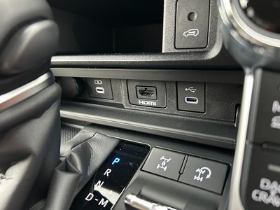 TOYOTA LAND CRUISER 300 - 9