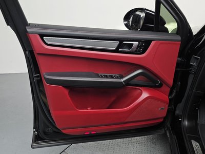 صورة مصغرة 14 لـ 2023 Porsche CAYENNE