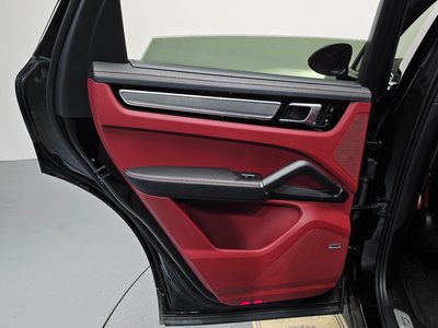 صورة مصغرة 15 لـ 2023 Porsche CAYENNE