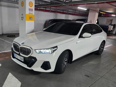 BMW 5 SERIES - 5