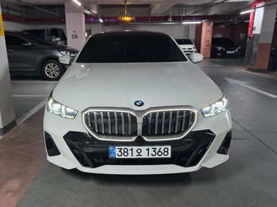 BMW 5 SERIES