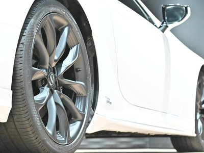 2017 Lexus LC — миниатюра 58