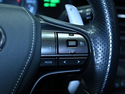 2017 Lexus LC — миниатюра 25
