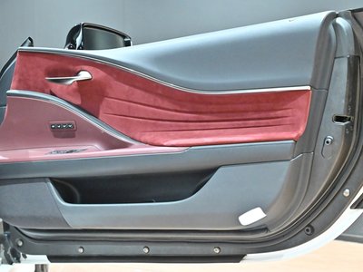 2017 Lexus LC — миниатюра 22