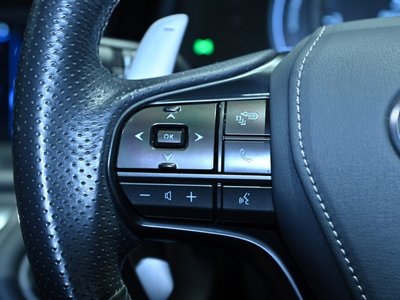 2017 Lexus LC — миниатюра 24