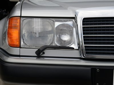 1992 Mercedes-BENZ MEDIUM-CLASS photo 8