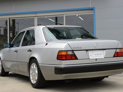 1992 Mercedes-BENZ MEDIUM-CLASS photo 2