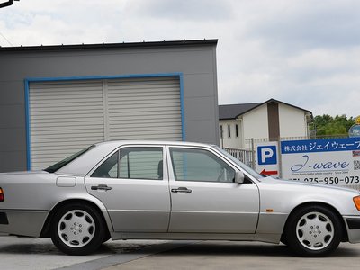 1992 Mercedes-BENZ MEDIUM-CLASS photo 5
