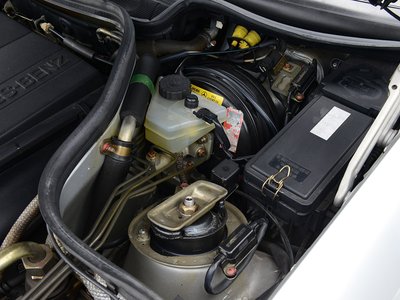 1992 Mercedes-BENZ MEDIUM-CLASS 缩略图 40