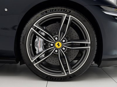 FERRARI ROMA SPIDER - 9