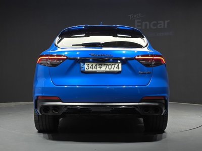 صورة 3 لـ 2021 Maserati LEVANTE
