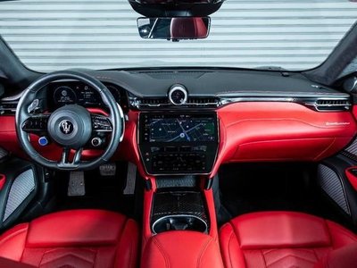 MASERATI GRANTURISMO - 5