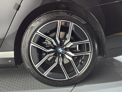 BMW 7 SERIES - 8