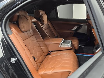 صورة مصغرة 17 لـ 2024 BMW 7 SERIES