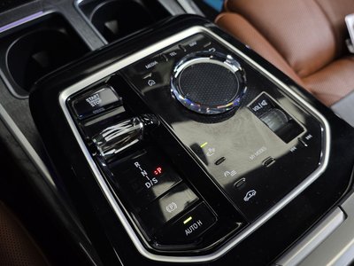 صورة مصغرة 12 لـ 2024 BMW 7 SERIES