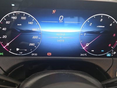 MERCEDES-BENZ E-CLASS - 4