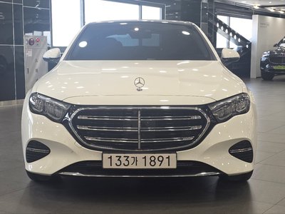 MERCEDES-BENZ E-CLASS - 2
