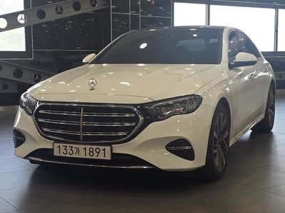 MERCEDES-BENZ E-CLASS - 1