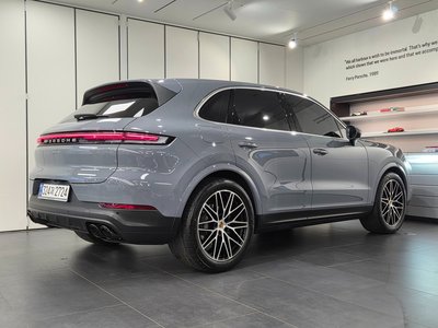 PORSCHE CAYENNE - 5