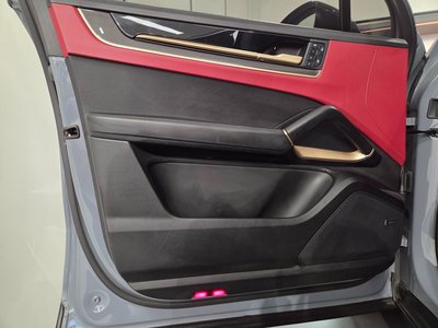 PORSCHE CAYENNE - 10