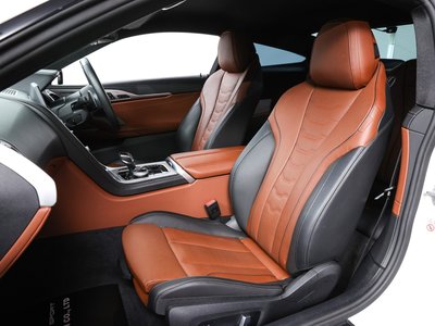 BMW 8 SERIES - 4