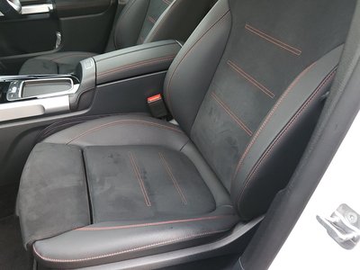 MERCEDES-BENZ GLB - 8