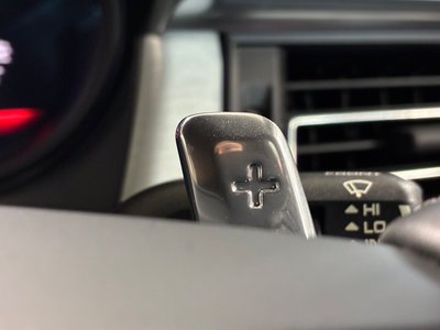 2022 Porsche MACAN — миниатюра 36