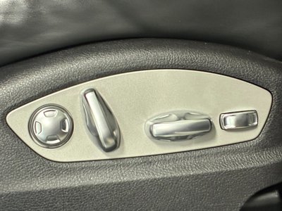 2022 Porsche MACAN — миниатюра 17