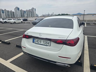 MERCEDES-BENZ E-CLASS - 3