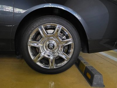 ROLLS-ROYCE GHOST - 8