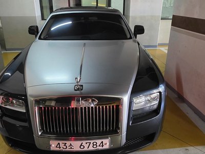 ROLLS-ROYCE GHOST - 6