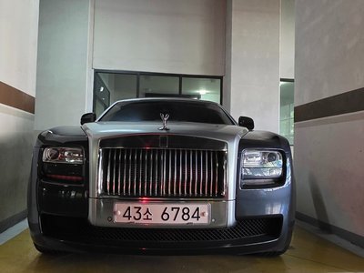 ROLLS-ROYCE GHOST - 1