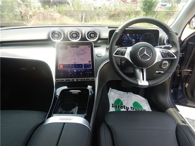 2025 Mercedes-BENZ C-CLASS 照片 10