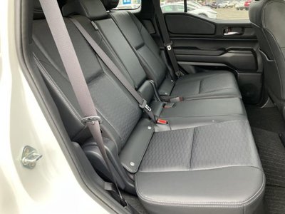 TOYOTA LAND CRUISER 250 - 5