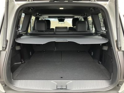TOYOTA LAND CRUISER 250 - 7