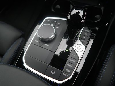 2023 BMW X4 thumbnail 30